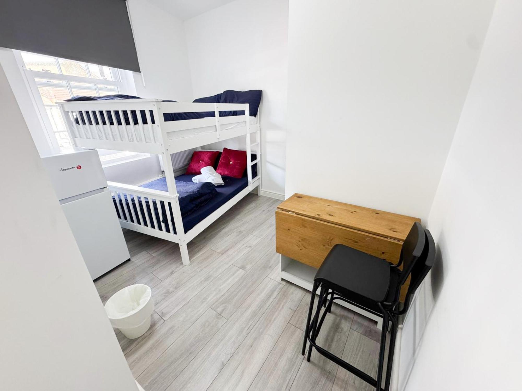 Willesden Green Budget Guesthouse Лондон Экстерьер фото